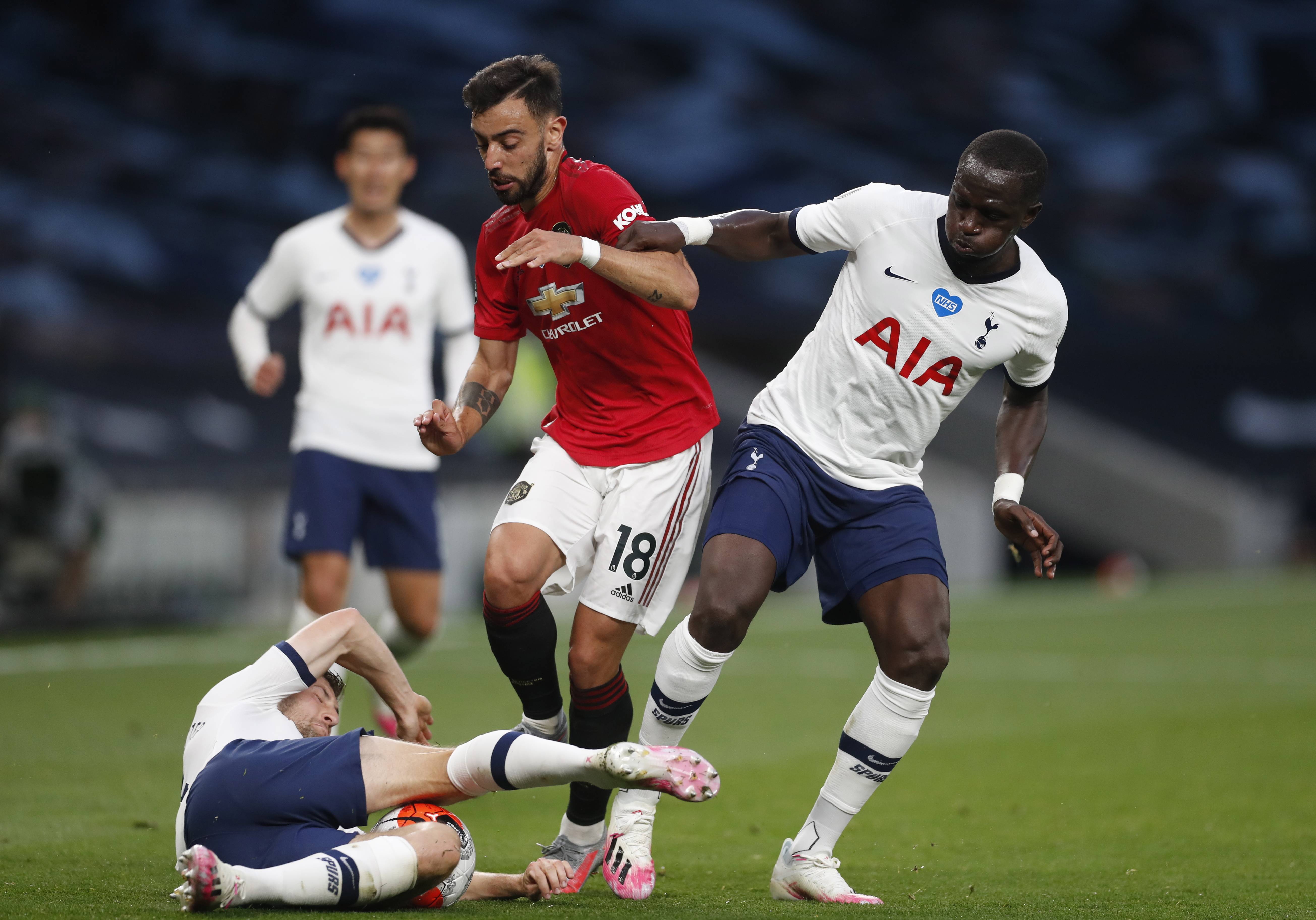 戴杯纳达尔救盘点力克沙波 西班牙胜加拿大夺冠.